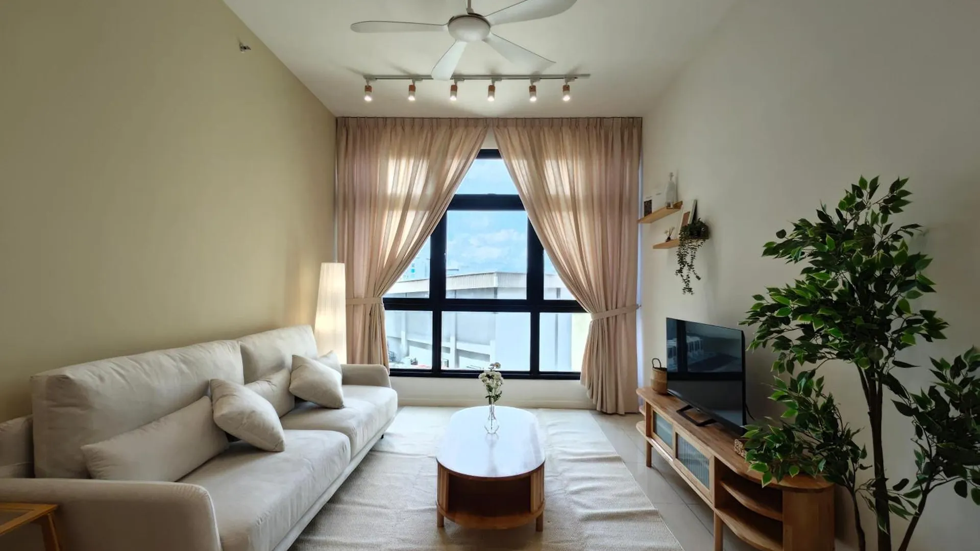 Paradigm Residence By Antlerzone Johor Bahru 0*,